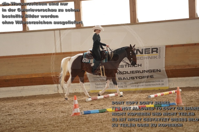 s_A_901671.JPG
